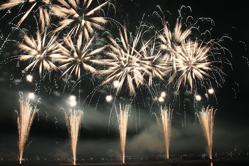 出所：akippa株式会社「8/4に5年ぶりの打ち上げ花火があがる「淡路島まつり」の駐車場約1000台がアキッパにて完全予約制で利用可能に」（PR TIMES）