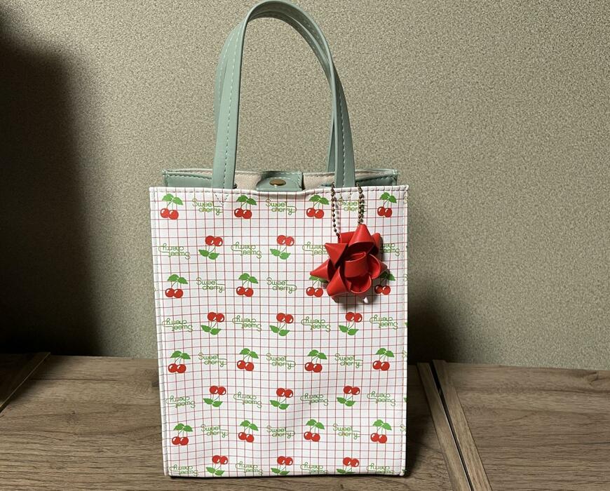 フェリシモ、シモジマコラボプレゼントみたいな紙袋風トートバッグの会画像