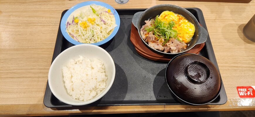 旨辛豆腐牛バラ焼定食