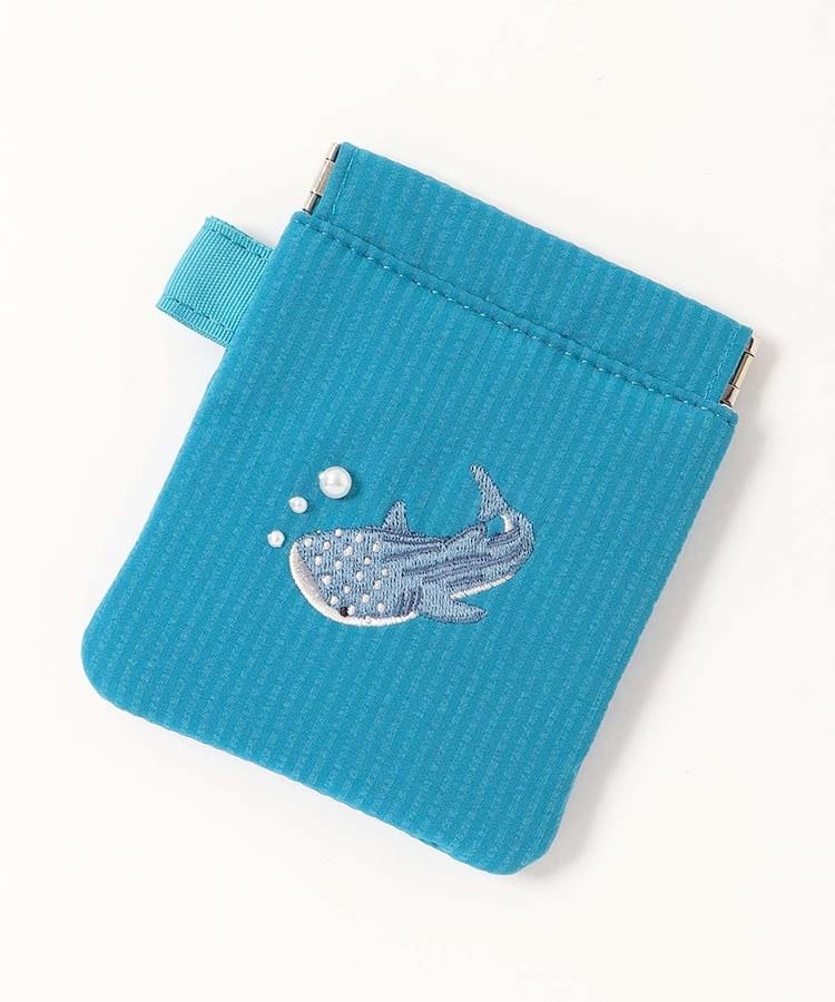 ブルーブルーエ公式 海洋生物パール刺繍ばね口ポーチ