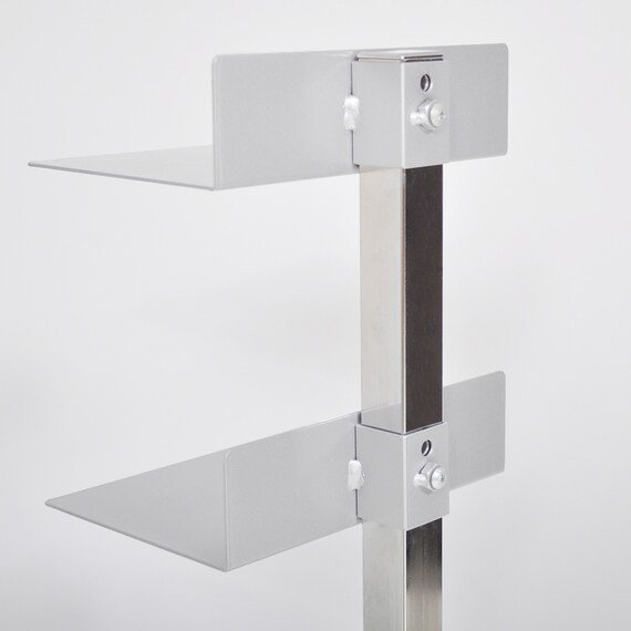 ニトリ、スチールブックタワー(ブックシェルフ)画像