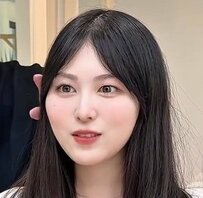 髪のうねりや膨らみに悩むロング女性→プロの〈縮毛矯正×レイヤーカット〉で…ふんわり華やかスタイルに！
