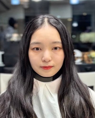 ロングヘアの女性