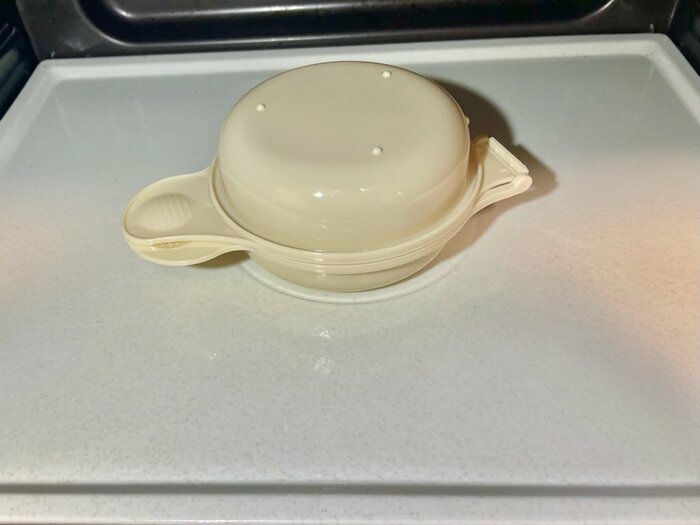 フタをして電子レンジで加熱