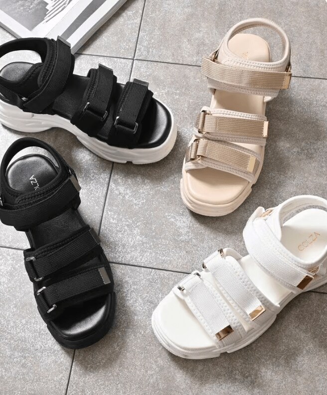 ホールド感のあるベルトがスポーティーなデザイン