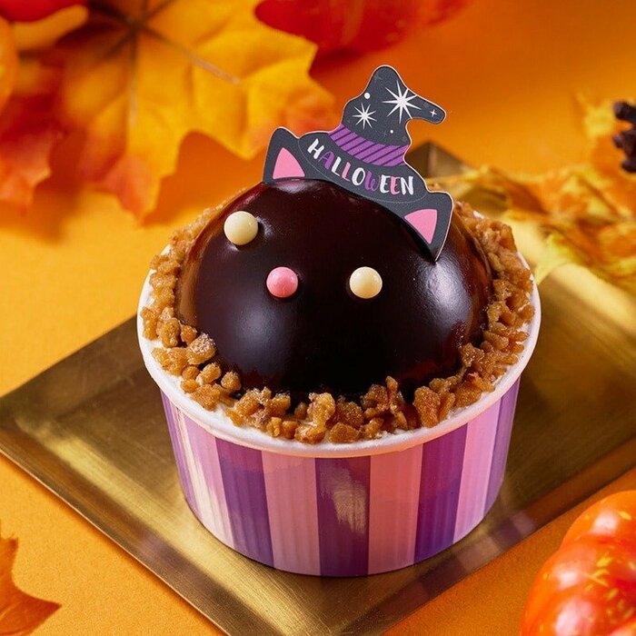 ハロウィンらしい黒ねこを表現したひとり用ケーキです