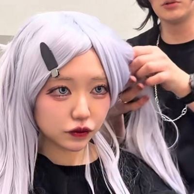 【大変身】コスプレ用？普段使い？女性が「ツインテール用ウィッグ」のカットを希望する女性→前髪ぱっつん×レイヤーカットが素敵すぎると話題