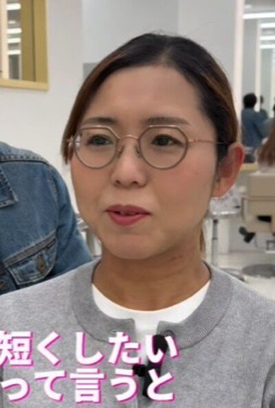 【大変身】「ショートにしない方が良い」と言われた女性　プロの手で短髪にした結果に思わず驚き！