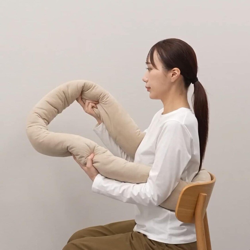 出所：無印良品公式　自由に巻けるループクッション