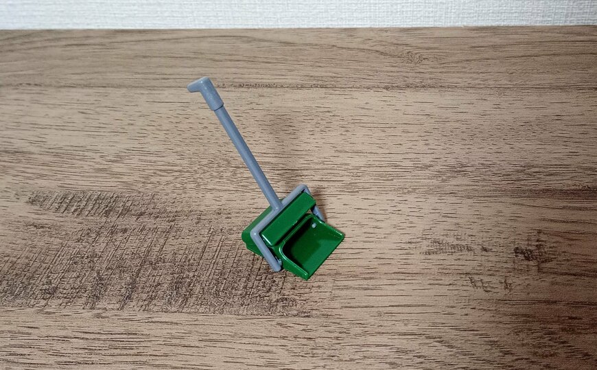 筆者撮影（セリア、ミニチュア ちりとり）