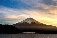 来月の10月15日は年金支給日「手取り額が変わる人」も【年金一覧表】厚生年金と国民年金の「平均年金月額」65歳～80歳代まで「5歳刻み」でいくら？