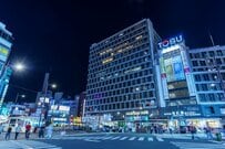 池袋駅の西口で見かけた「案内サイン」に違和感　「初見では困惑する出口表記」に思わず目を疑う