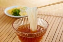 【厚生年金】受給者の8割以上が「月20万円未満」平均は15万円台！65歳以上の4人に1人にみられる認知症のサイン、その数「約1000万人」以上存在