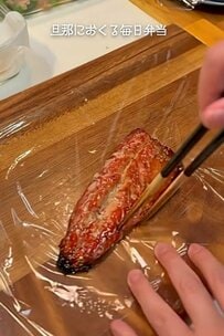 「旦那さんがうらやましい！」妻が夫につくる「鯖寿司風弁当」が豪華で美味しそうと話題！