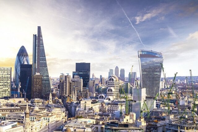フィンテックの最適地はどの都市か。東京のマイナス面は？