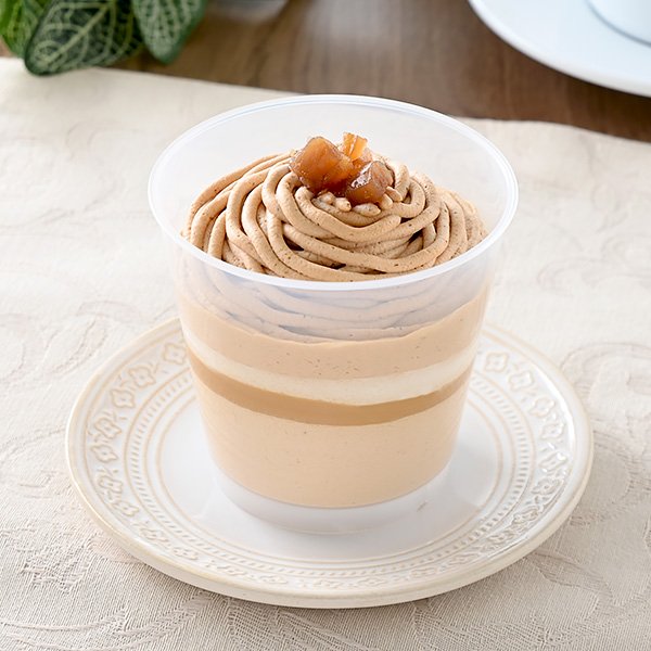 ファミリーマートの新商品:イタリア栗のモンブラン