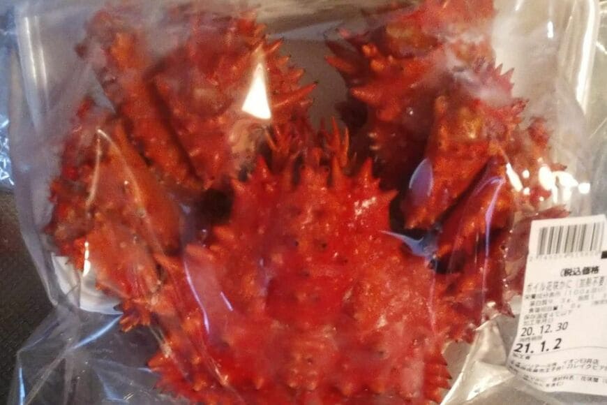 鮮魚コーナーで見かけた「蟹」をプラモデルに使用→とんでもない完成品に思わず二度見