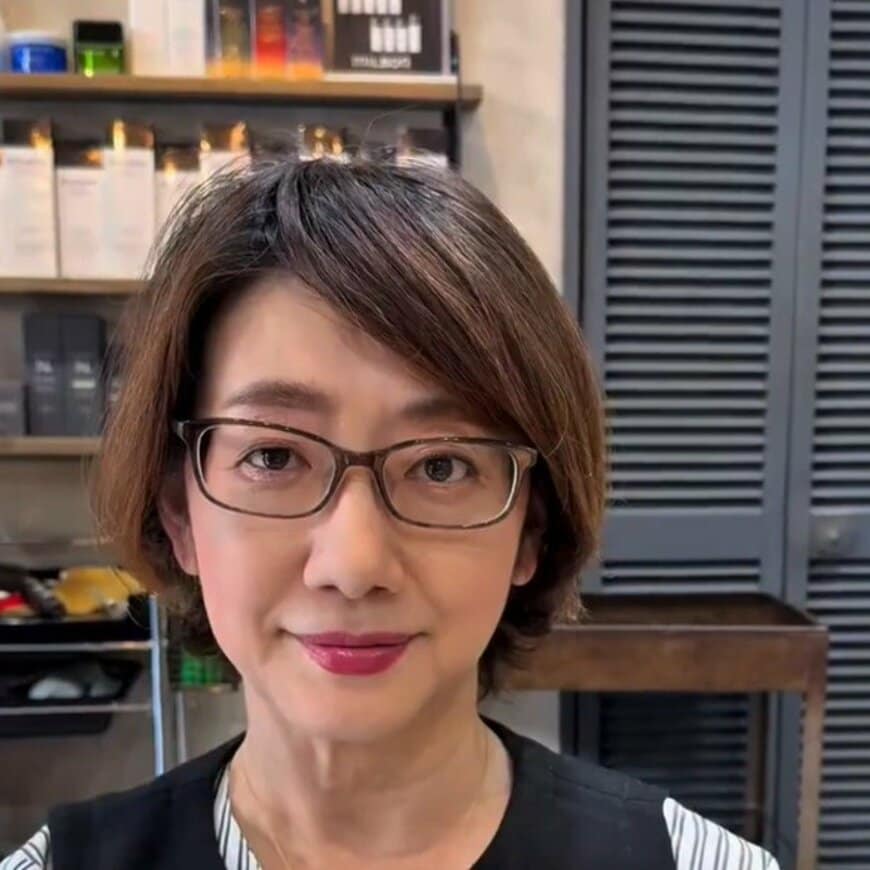 「若見えショートヘア」を希望のマダム…プロの技で「立体感のあるふんわりショート」へスタイルチェンジ！