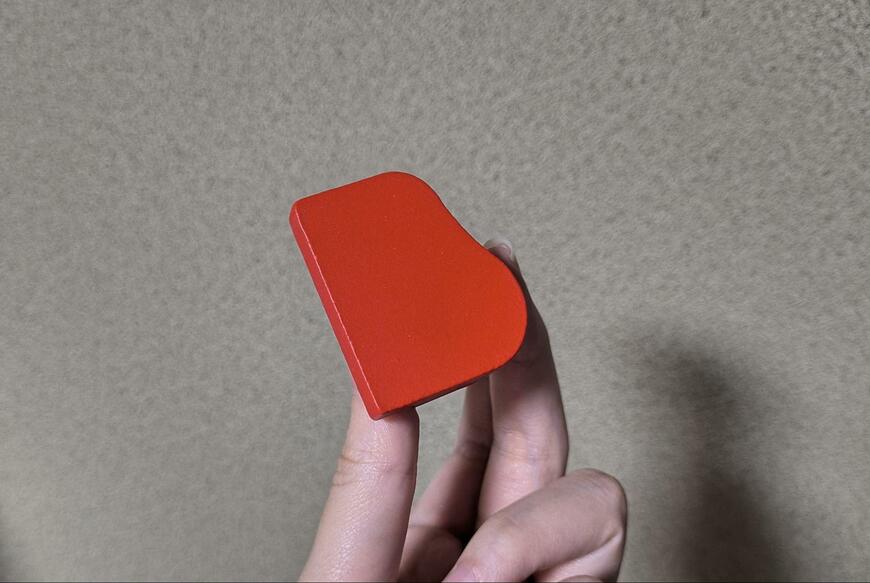 筆者撮影（セリア、ドール ミニピアノ）