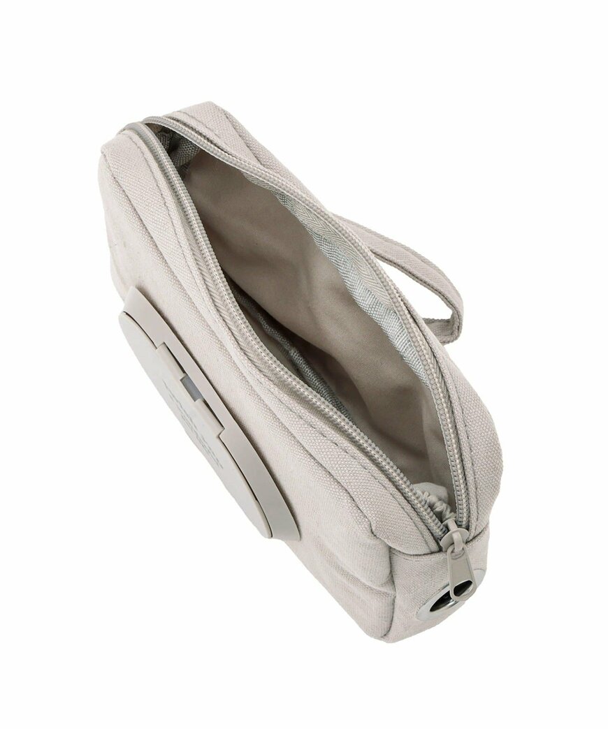 出所:3COINS公式 ウェットティッシュ&マナー袋ポーチ