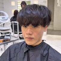 【大変身】癖毛に長年悩む男性がマッシュで大胆イメチェン！サラサラの韓国アイドル風ヘアに