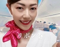 元CAが伝えるスカーフの巻き方3選！印象が異なるアレンジに「どれもお似合い」「髪型も変えてて素敵」