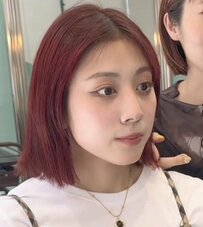 「顎ラインまでバッサリいきたい！」と希望の女性　少しのレイヤーカットで理想の海外風ボブに大変身！