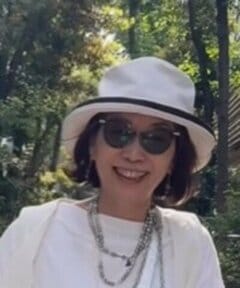 【75歳マダム】自作ジレを使った「映画鑑賞コーデ」がハイセンス！初夏らしい着こなしに「爽やか～」「素敵」の声