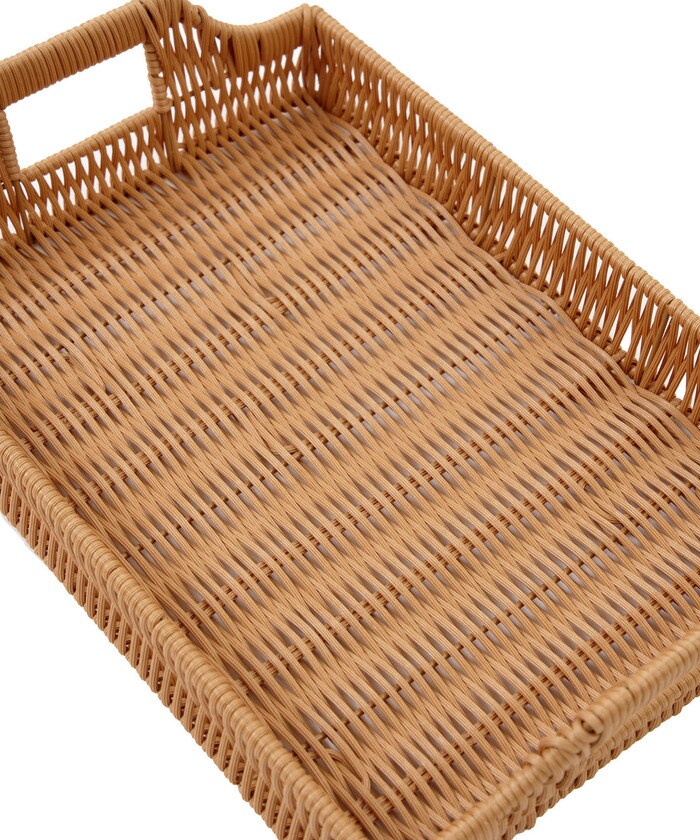 ティーセットやおやつなどを置けば、写真映え間違いなし