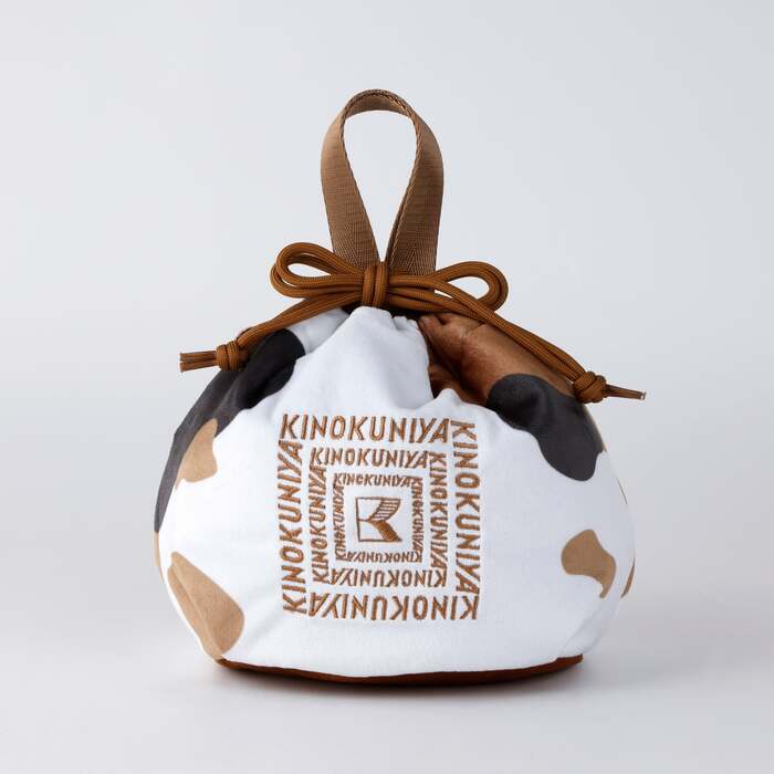 巾着の裏面には紀ノ国屋のロゴが刺繍であしらわれています