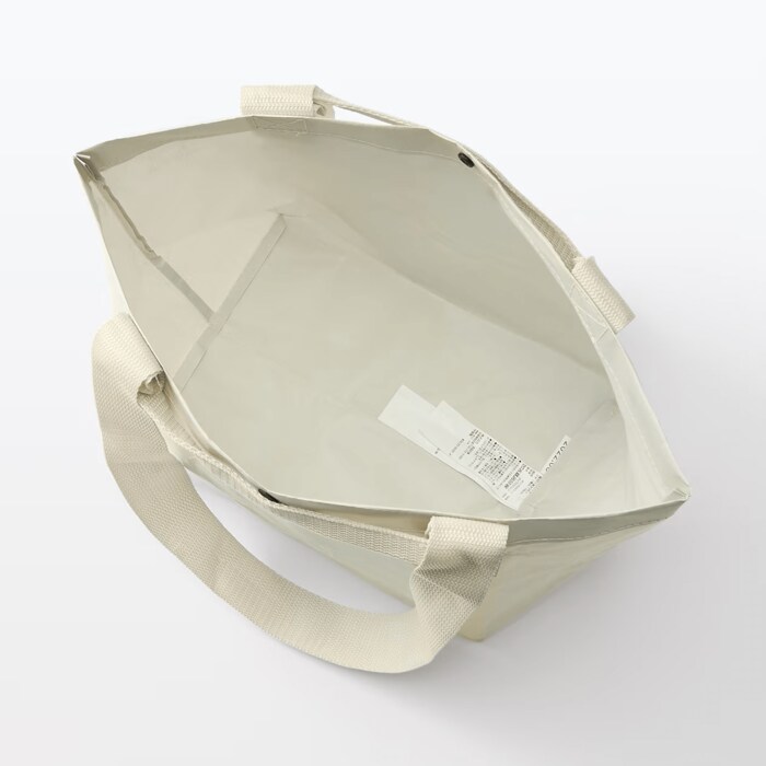 広めのマチがあるのでたくさん入れられる