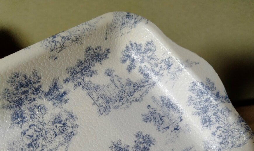 筆者撮影（セリア、インテリアトレー シャビーシックインテリア）