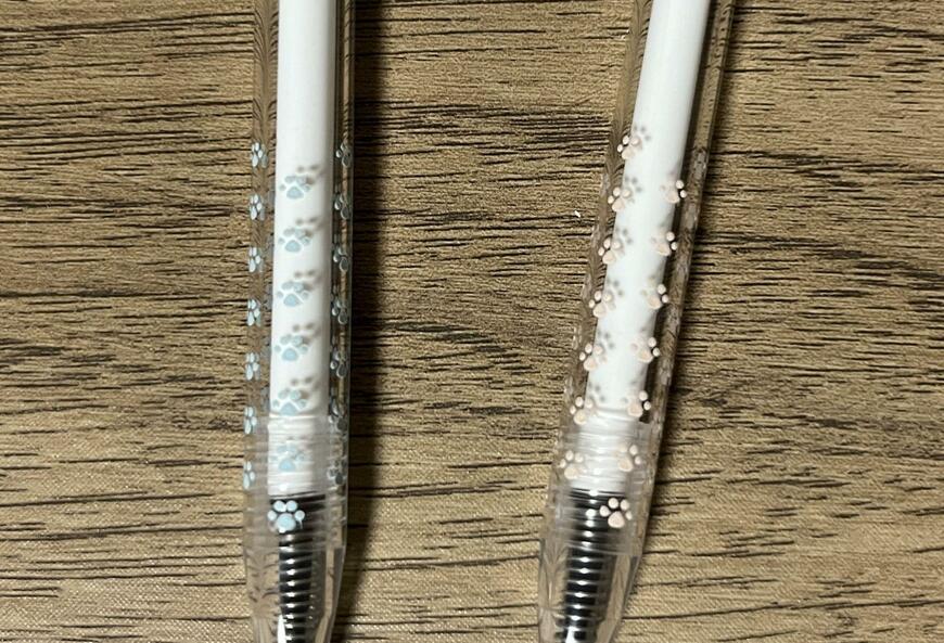 セリア、ネコの手ゲルインクボールペン商品画像