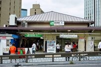 【ホームどこやねん】東京都にある駅の「絶望トラップ」が話題に　同じ駅名なのに、乗り継ぎまでの距離がありすぎる…