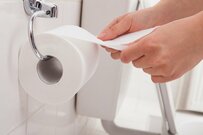 「紙離れ」の中でも減らないトイレットペーパーの需要