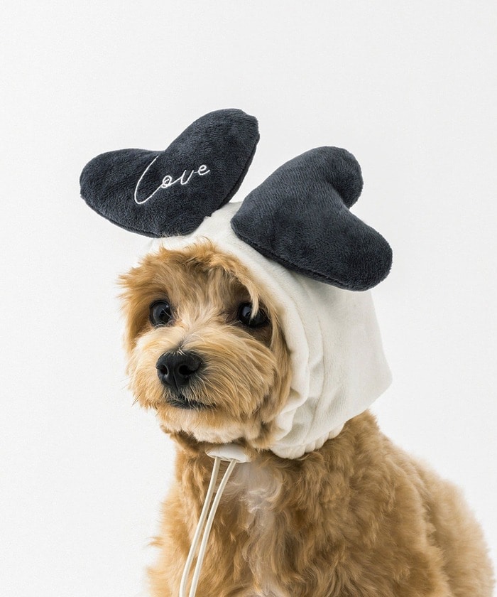 あざと可愛い魅力で人気の「ハート被り物」