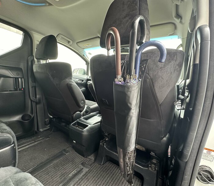 傘が3本入った傘ホルダー