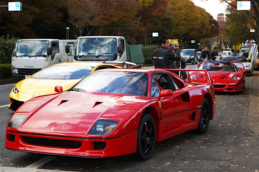 一般公道を使った同乗走行会では、走行中の一般のドライバーもビックリ