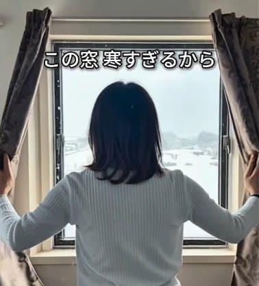 【内窓DIY】プールスティックとプチダンボール→切ってはめるだけの〈内窓〉で寒さ対策！「真似します」と話題