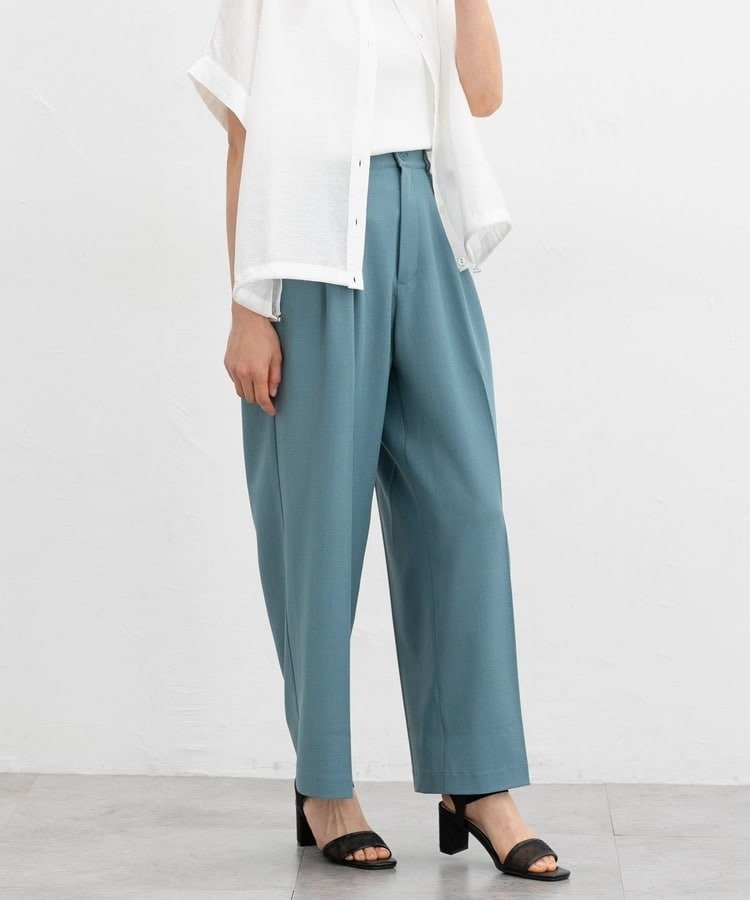 出所：ハニーズ公式　ワイドストレートパンツ