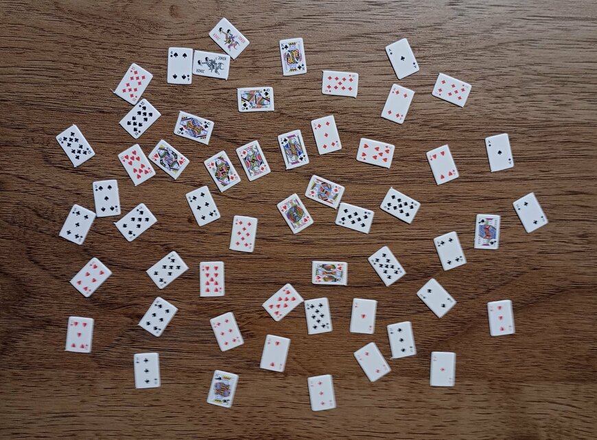 筆者撮影（セリア、4194 ぬい用 トランプ）