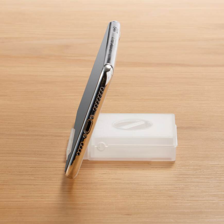 出所：無印良品公式　スマホスタンド付ケーブル収納