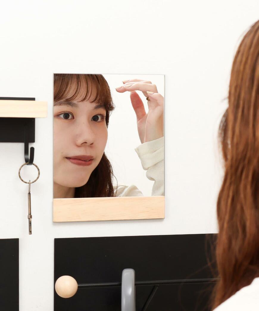 出所：パルグループ公式ファッション通販サイト 3COINS 磁石付き鏡