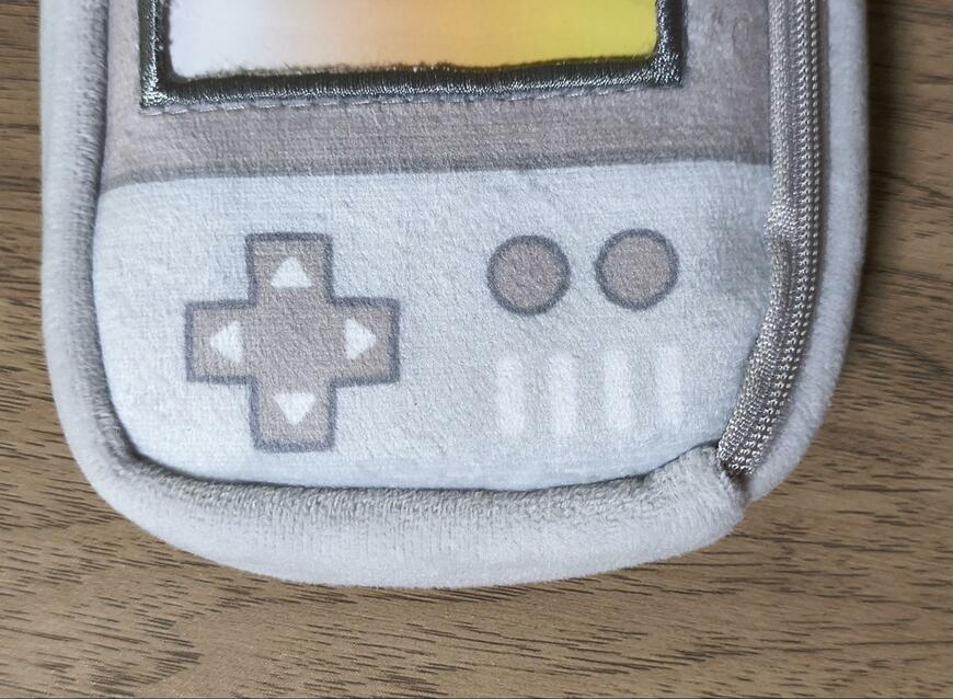 ダイソー、Ｙ２Ｋゲーム機ポーチ筆者撮影写真