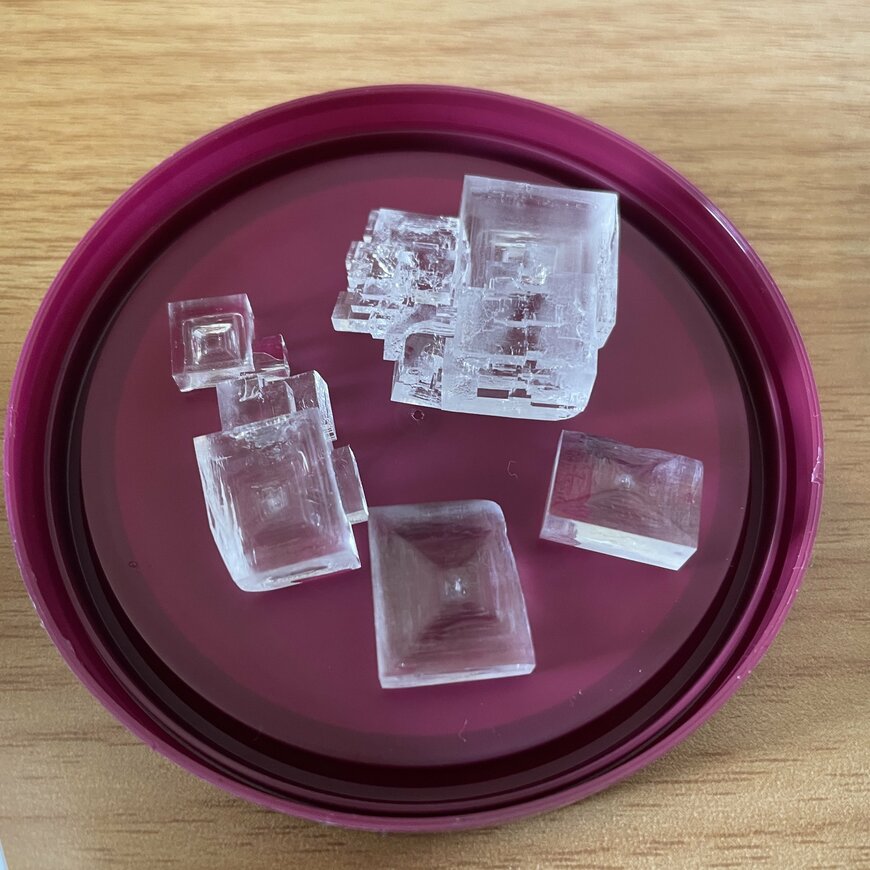 2年かけて生成された塩の結晶