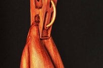 「神業ですね」「まじで布かと思った」　洗濯ばさみに吊るされた「布」の正体に思わず二度見