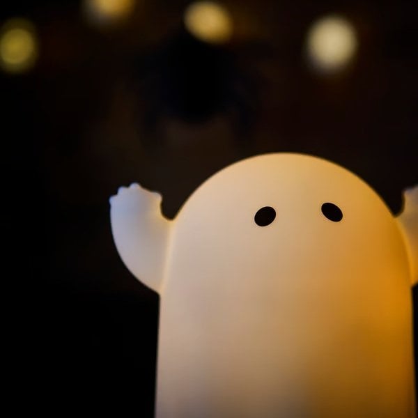 お部屋に置くだけでハロウィン気分をムーディに演出