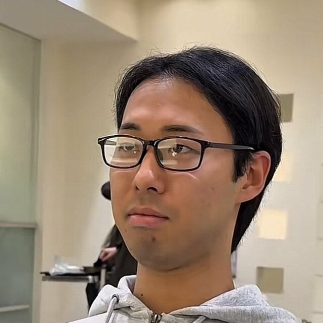 「見た目なんてどうでもよかった」SNSを見て来店の男性がカット&パーマで大胆イメチェン！「笑顔が素敵ですね！」と賞賛集まる