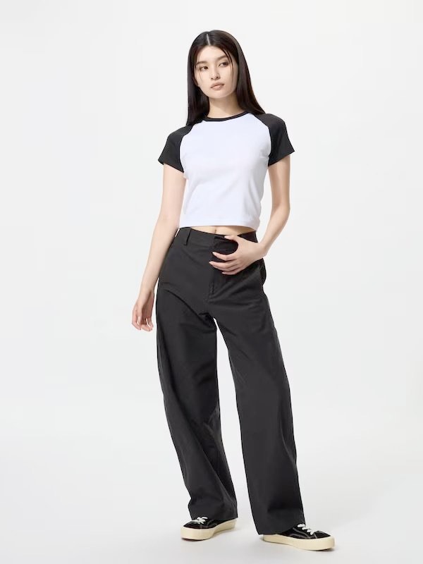 出所：ユニクロ公式　ジャージーバレルレッグパンツ