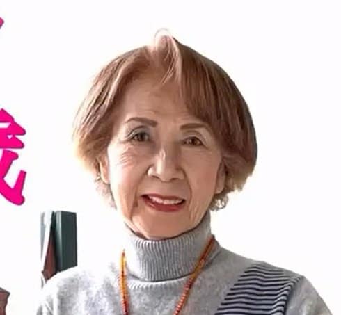 【91歳マダム】が着こなす！タートルネックコーデに「いくつになってもキレイ」「見入ってしまう」の声